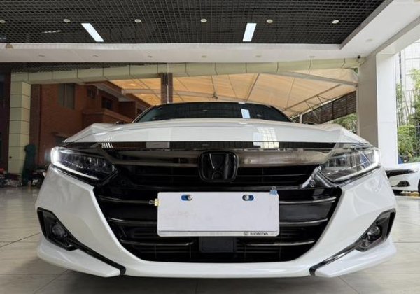 扬帆配资 准新雅阁2022款仅跑5.3万公里，13万入手划算，还是暗藏隐患？